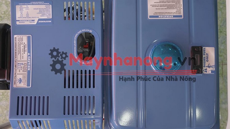 Nắp bình nhiên liệu của máy phát điện Huspanda HD6500
