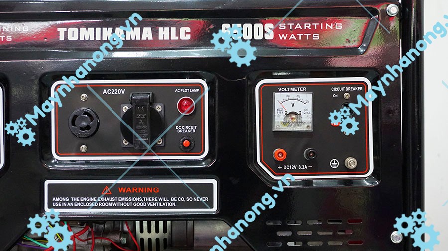 Bảng điều khiển của máy phát điện Tomikama 6500S đề nổ